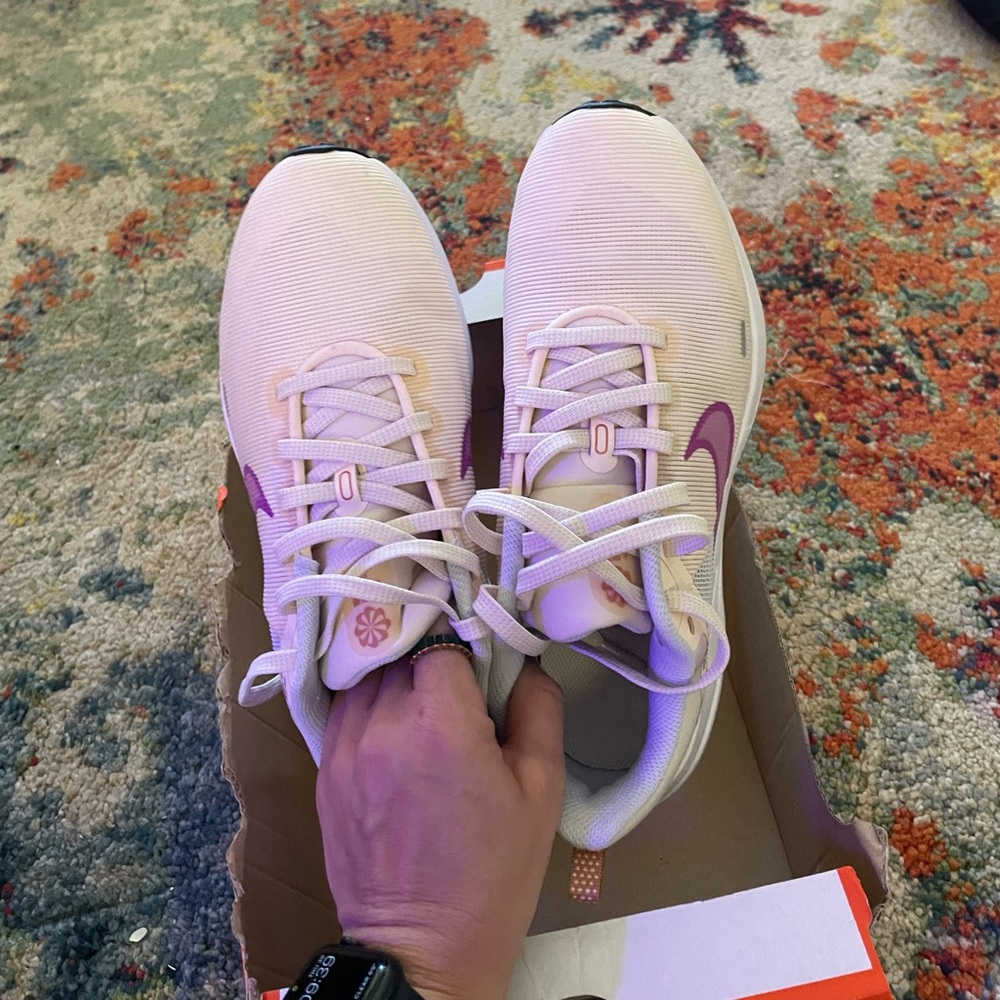 Women’s Nike downshifter size 8.5 - Picture 5 of 6